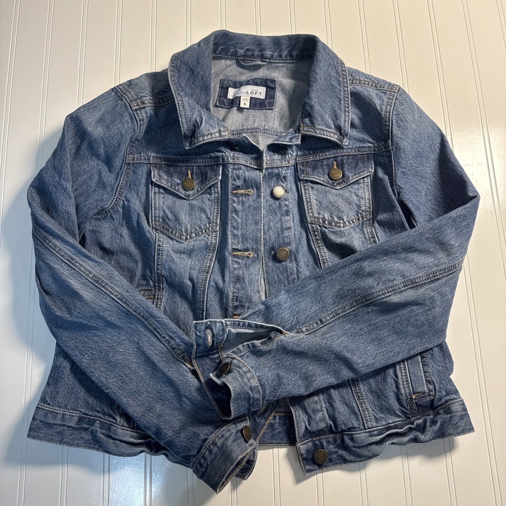 Ann Taylor Loft Denim Trucker Jean Jacket Women's Small Cropped Pockets